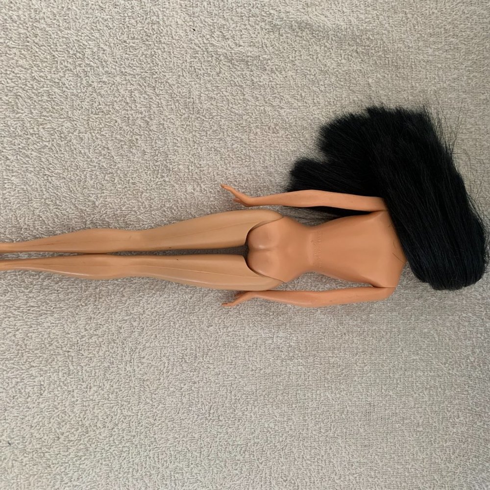 Vintage 90s Mattel Barbie Doll with Black Hair - Picture 6 of 6